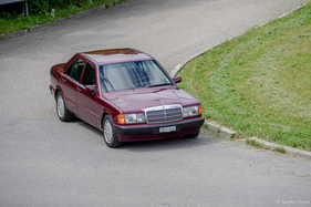 Bild 13 von Inserat Mercedes-Benz 190 E 1.8 Avantgarde rosso Nr. 208 280 1992
