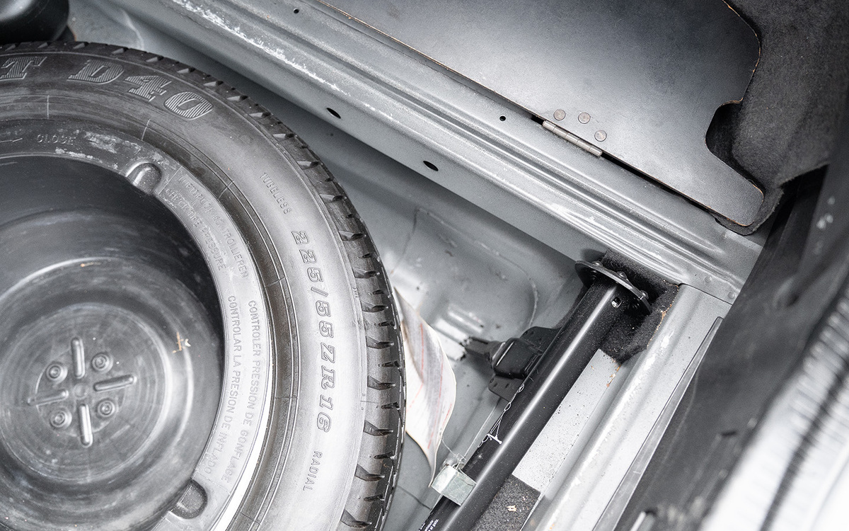 Bild 44 48 vom Fahrzeug-Verkaufsinserat Mercedes Benz 500 E W124 1992 500 E - Originalzsutand Mercedes Scheckheft