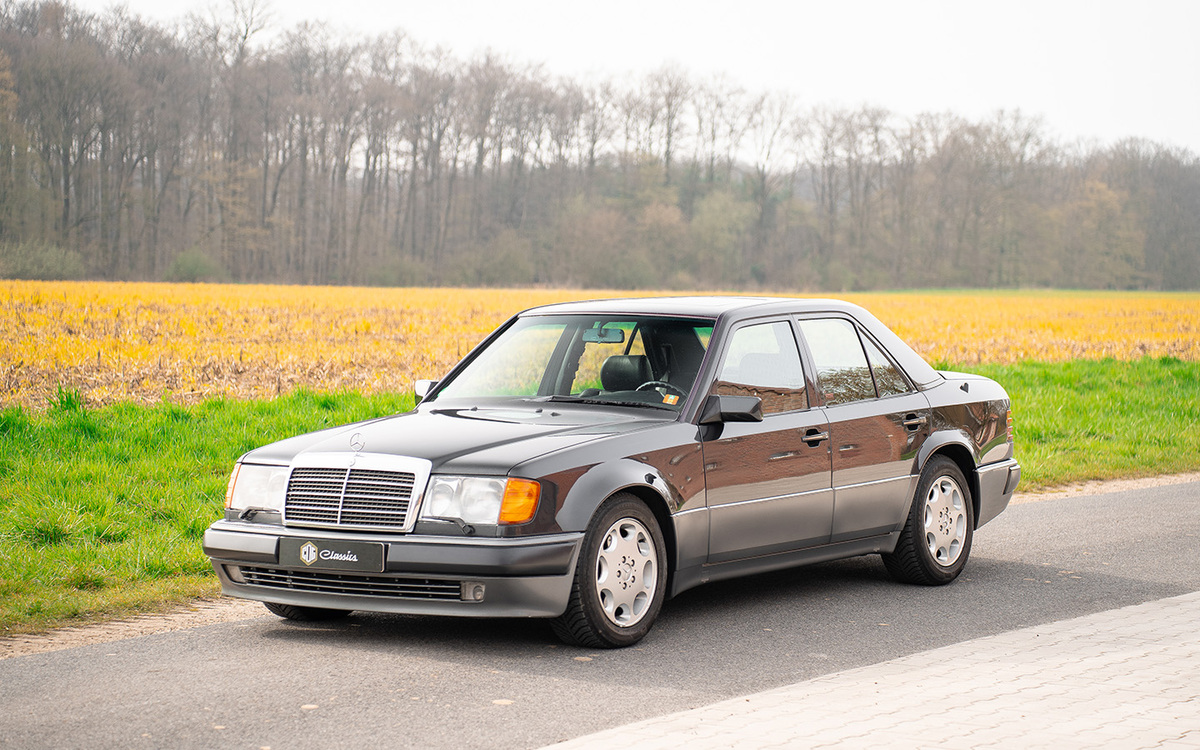 Bild 1 48 vom Fahrzeug-Verkaufsinserat Mercedes Benz 500 E W124 1992 500 E - Originalzsutand Mercedes Scheckheft