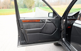 Bild 22 von Inserat Mercedes Benz 500 E W124 1992