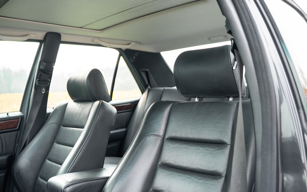 Bild 28 48 vom Fahrzeug-Verkaufsinserat Mercedes Benz 500 E W124 1992 500 E - Originalzsutand Mercedes Scheckheft