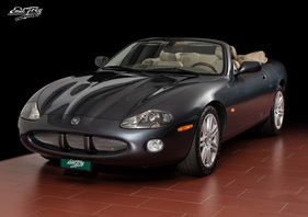 Jaguar XKR Cabriolet (2003) Jaguar XKR Cabriolet (2003)