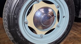 Bild 2 von Inserat Renault 4CV R1062 1953