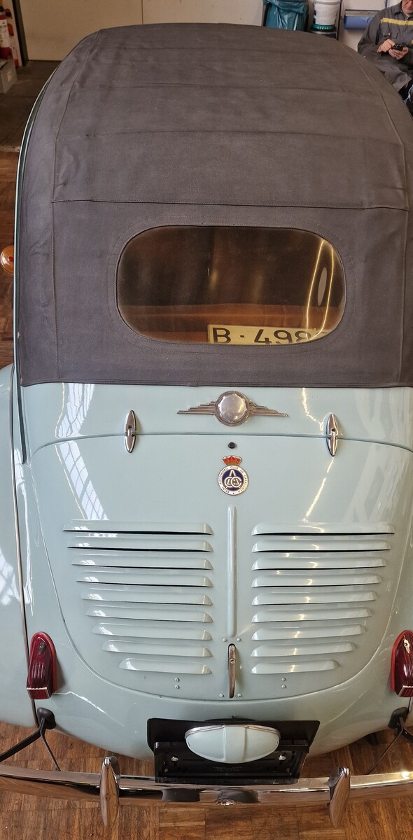 Bild 16 20 vom Fahrzeug-Verkaufsinserat Renault 4CV R1062 1953 Renault 4CV Decapotable Cabriolet zu verkaufen