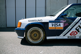 Bild 4 von Inserat Mercedes Benz 190E 2.3 16V 1988