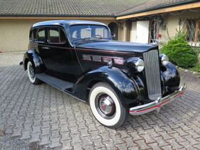 Packard Saloon (1937) Packard Saloon (1937)
