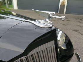 Bild 8 von Inserat Packard Saloon 1937