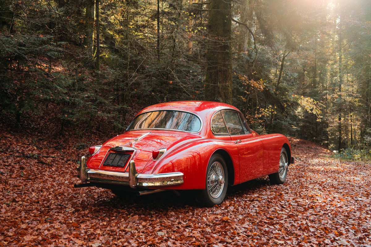 Bild 14 16 vom Fahrzeug-Verkaufsinserat Jaguar XK 150 3.4-Litre Fixed Head Coupe 1959