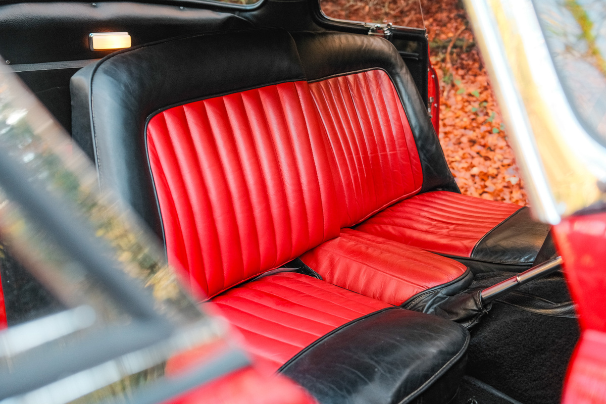 Bild 9 16 vom Fahrzeug-Verkaufsinserat Jaguar XK 150 3.4-Litre Fixed Head Coupe 1959