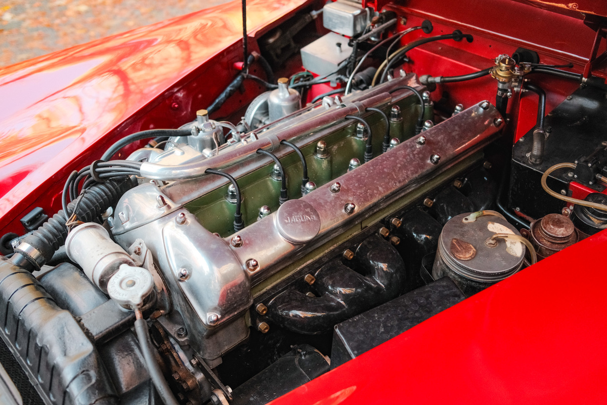 Bild 4 16 vom Fahrzeug-Verkaufsinserat Jaguar XK 150 3.4-Litre Fixed Head Coupe 1959