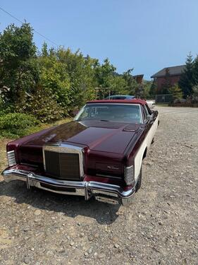 Lincoln Continental Town Car (1979) Lincoln Continental Town Car (1979)