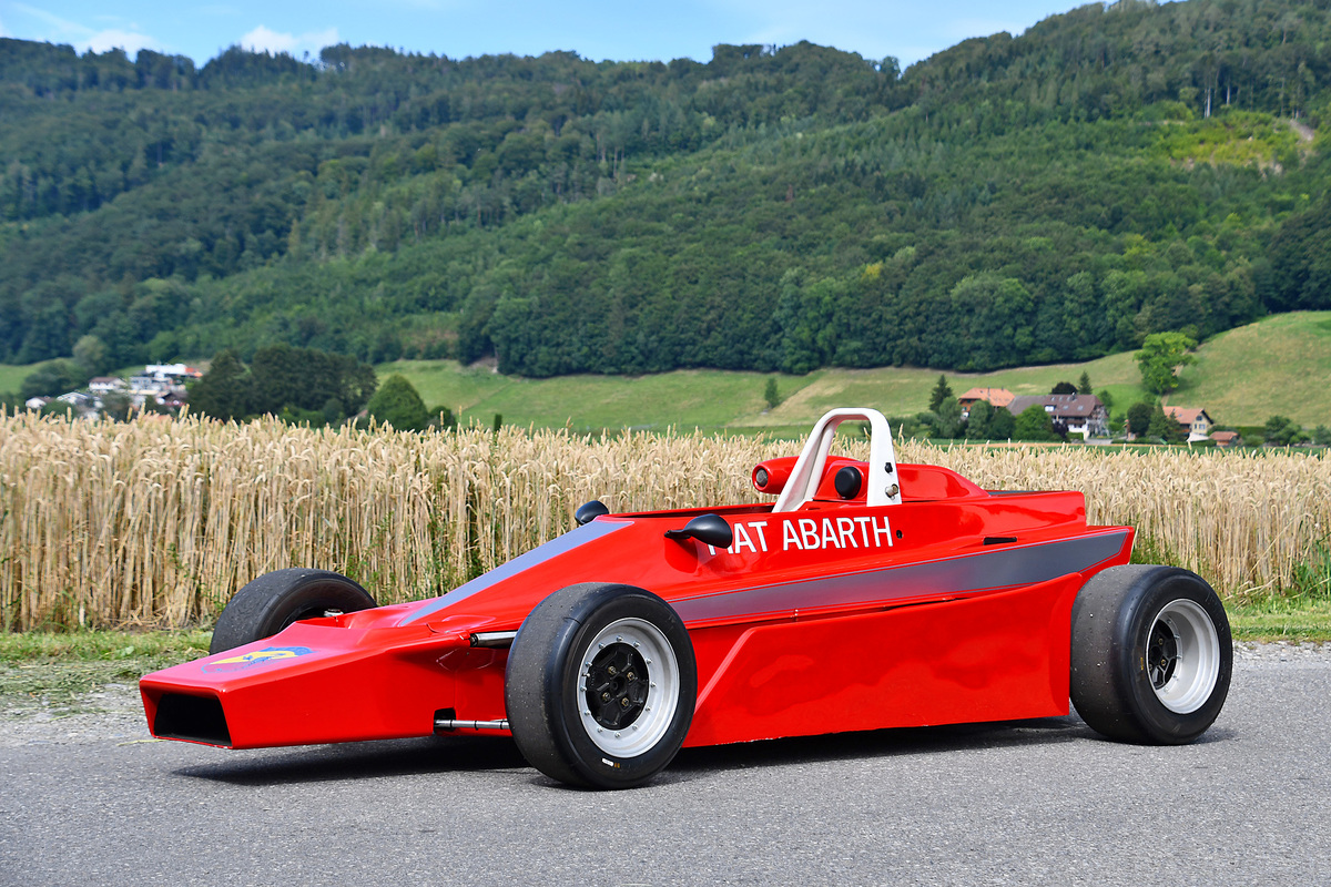 Bild 1 17 vom Fahrzeug-Verkaufsinserat Fiat Abarth SE-033 Formula Abarth 1980 Fiat Abarth SE-033 Formula Abarth komplett restauriert