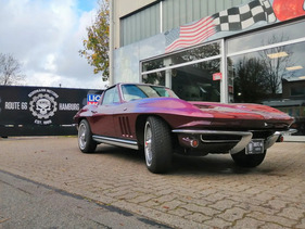Chevrolet Corvette C2 (1965) Chevrolet Corvette C2 (1965)