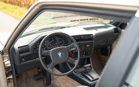 Bild 34 von Inserat BMW E30 320i 1984