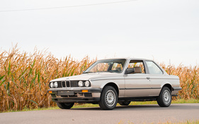 BMW E30 320i (1984) BMW E30 320i (1984)