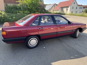 Audi 100 (1983) Audi 100 (1983)