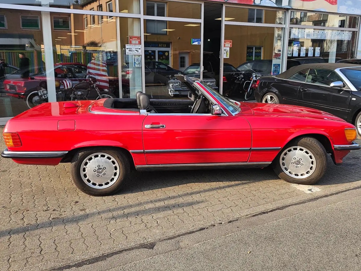 Bild 2 20 vom Fahrzeug-Verkaufsinserat Mercedes-Benz 560 SL 1987