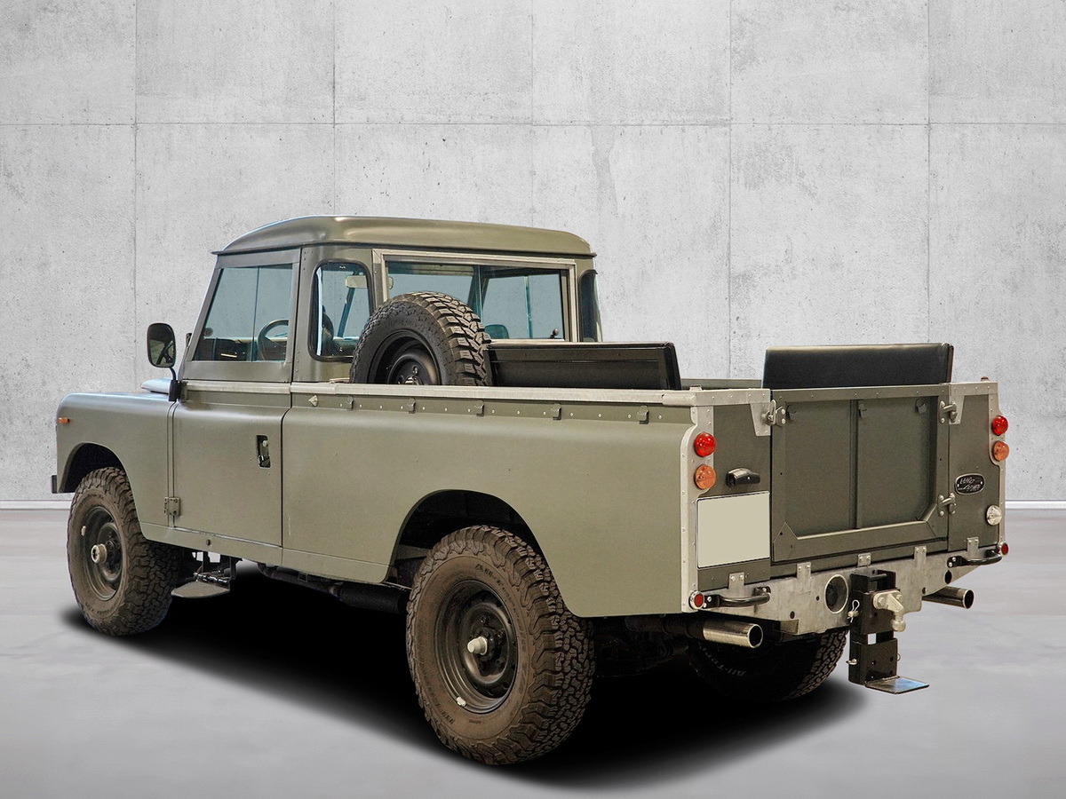 Bild 1 8 vom Fahrzeug-Verkaufsinserat Land Rover Serie III 109 Pick-up 1982 Ein britischer Klassiker in Perfektion