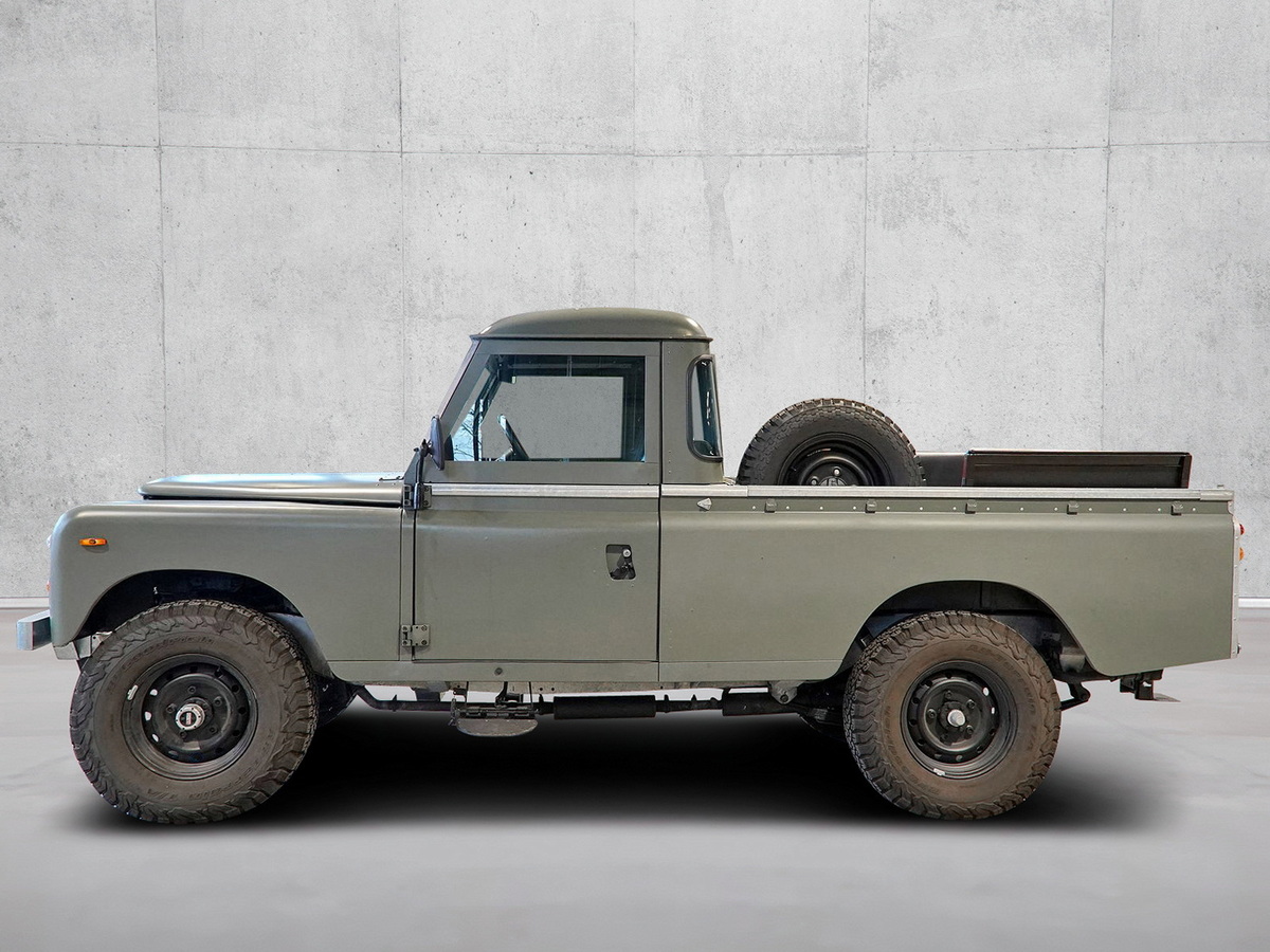 Bild 2 8 vom Fahrzeug-Verkaufsinserat Land Rover Serie III 109 Pick-up 1982 Ein britischer Klassiker in Perfektion