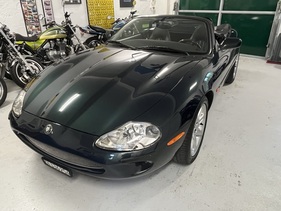 Jaguar XK8 Convortible (2000) Jaguar XK8 Convortible (2000)
