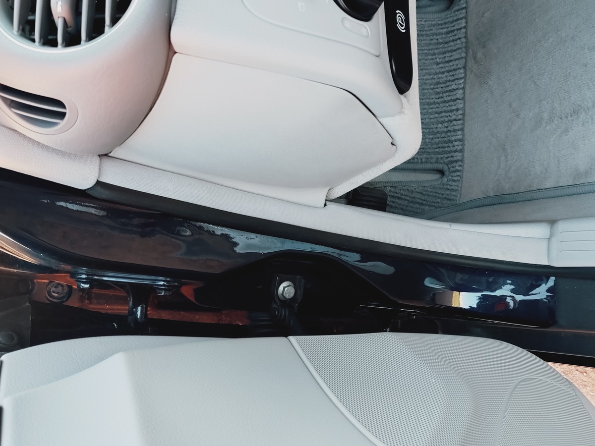 Bild 6 12 vom Fahrzeug-Verkaufsinserat Mercedes-Benz CLK 320 W-209 Elegance Ausstattung 2003 Absolute Raritaet - perfekter Zustand - ausser im Preis wie neu