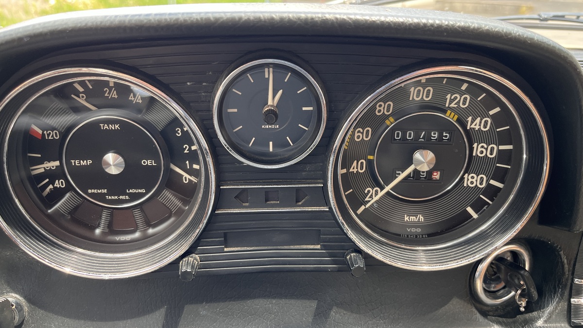 Bild 5 10 vom Fahrzeug-Verkaufsinserat Mercedes Benz 200 W115 8 1971 ....seit 1971 im Familienbesitz, selten auf dem Markt Veteranenfahrzeug