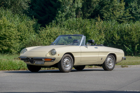 Alfa Romeo Spider 2000 (1979) Alfa Romeo Spider 2000 (1979)