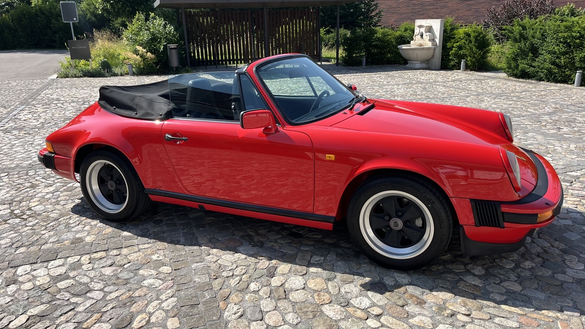Bild 9 20 vom Fahrzeug-Verkaufsinserat Porsche Carrera 3.2 Cabrio 1986 Wunderschoenes 911 Carrera 3.2 Cabrio in Topzustand