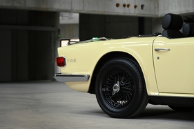 Bild 11 von Inserat Triumph TR6 1971