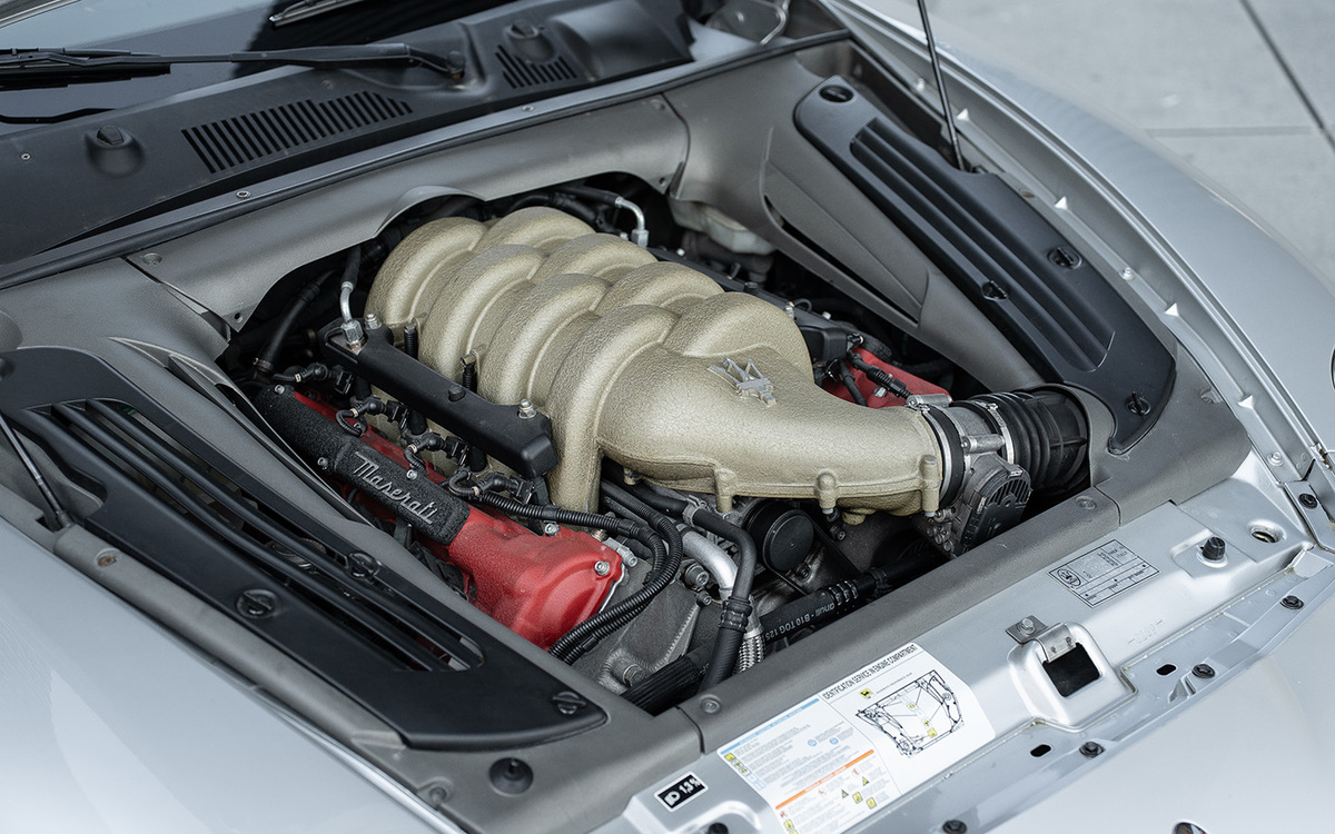 Bild 46 48 vom Fahrzeug-Verkaufsinserat Maserati 4200 GT 2004 4200 GT - Schalter 66tkm Scheckheft 2.Hand