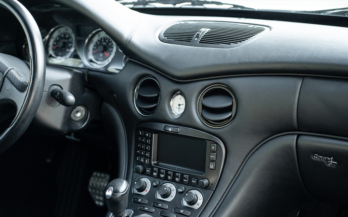 Bild 37 48 vom Fahrzeug-Verkaufsinserat Maserati 4200 GT 2004 4200 GT - Schalter 66tkm Scheckheft 2.Hand