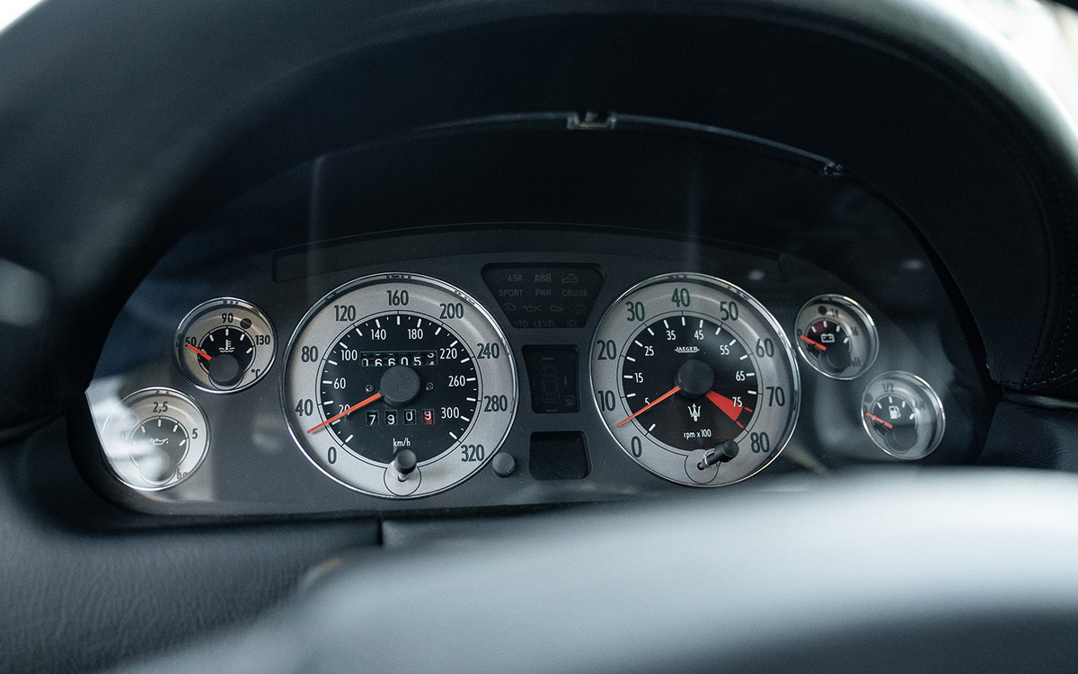 Bild 41 48 vom Fahrzeug-Verkaufsinserat Maserati 4200 GT 2004 4200 GT - Schalter 66tkm Scheckheft 2.Hand