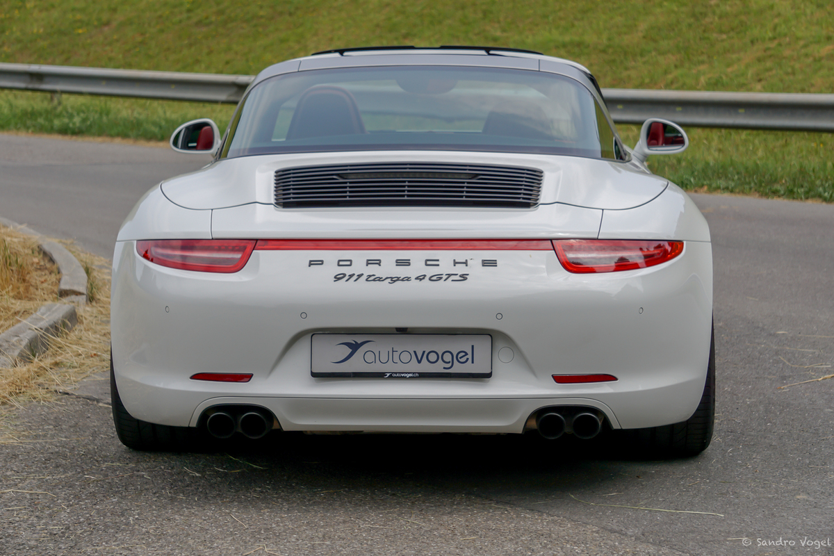 Bild 4 43 vom Fahrzeug-Verkaufsinserat Porsche 911 Targa 4 GTS 991.1 2015 1 von 1 525 gebauten Targas - Porsche-Garantie bis 02.03.2026 - 111-Punkte-Check + grosser Service bei Porsche - ab MFK - Top-Ausstattung