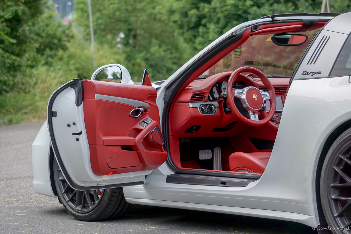 Bild 18 43 vom Fahrzeug-Verkaufsinserat Porsche 911 Targa 4 GTS 991.1 2015 1 von 1 525 gebauten Targas - Porsche-Garantie bis 02.03.2026 - 111-Punkte-Check + grosser Service bei Porsche - ab MFK - Top-Ausstattung