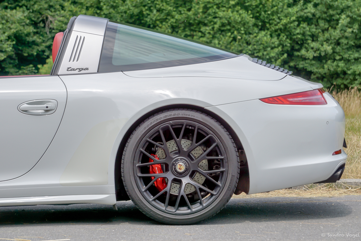 Bild 7 43 vom Fahrzeug-Verkaufsinserat Porsche 911 Targa 4 GTS 991.1 2015 1 von 1 525 gebauten Targas - Porsche-Garantie bis 02.03.2026 - 111-Punkte-Check + grosser Service bei Porsche - ab MFK - Top-Ausstattung