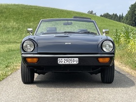 Bild 5 von Inserat Jensen-Healey 2.0 Liter 16V John Player Spezial 1974