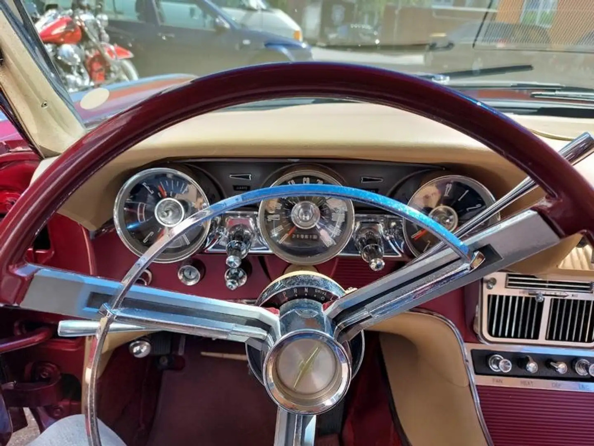 Bild 14 25 vom Fahrzeug-Verkaufsinserat Ford Thunderbird 1962 Ford Thunderbird Venezia