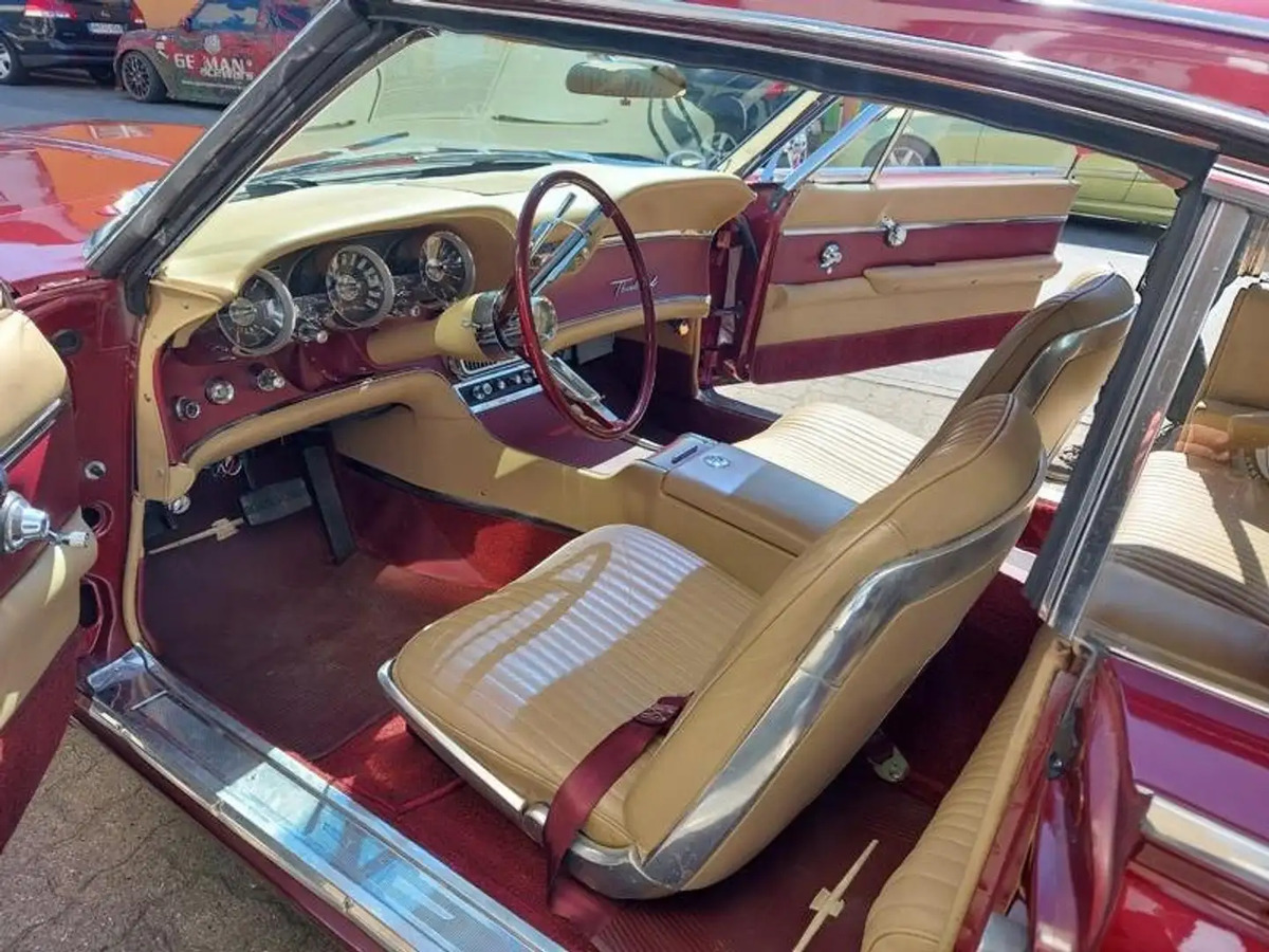 Bild 15 25 vom Fahrzeug-Verkaufsinserat Ford Thunderbird 1962 Ford Thunderbird Venezia