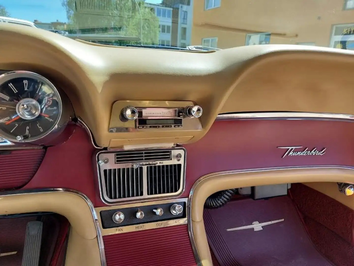 Bild 16 25 vom Fahrzeug-Verkaufsinserat Ford Thunderbird 1962 Ford Thunderbird Venezia