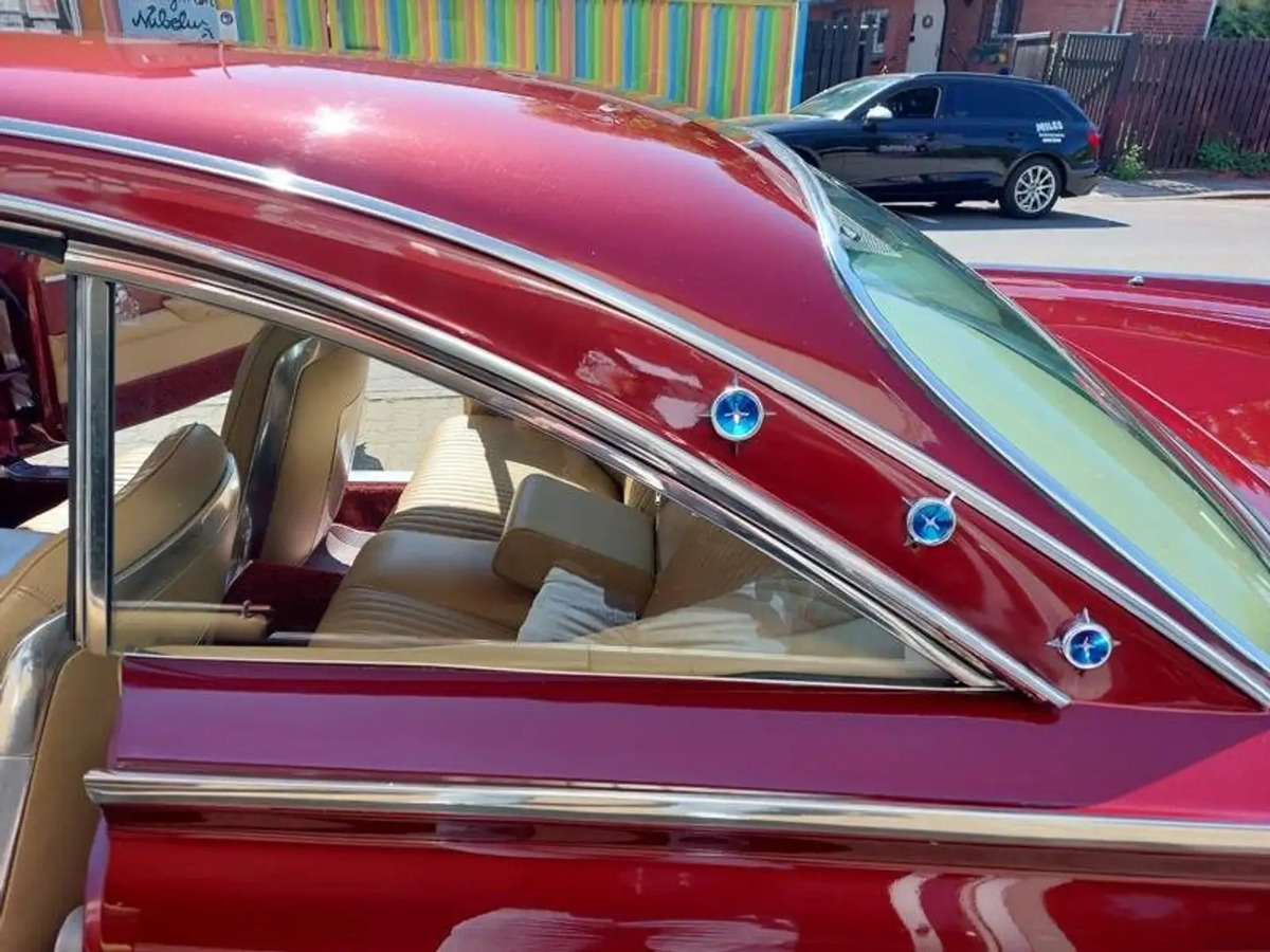 Bild 12 25 vom Fahrzeug-Verkaufsinserat Ford Thunderbird 1962 Ford Thunderbird Venezia