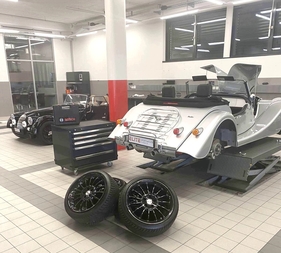 Bild 16 von Inserat Morgan Plus SIX Plus 6 3.0 Bespoke Automat 2023