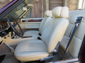 Bild 8 von Inserat Aston Martin V8 Volante 1980