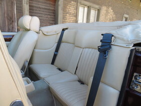 Bild 11 von Inserat Aston Martin V8 Volante 1980