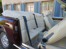 Bild 12 von Inserat Aston Martin V8 Volante 1980