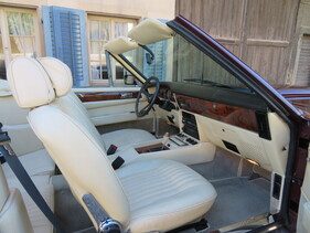 Bild 9 von Inserat Aston Martin V8 Volante 1980