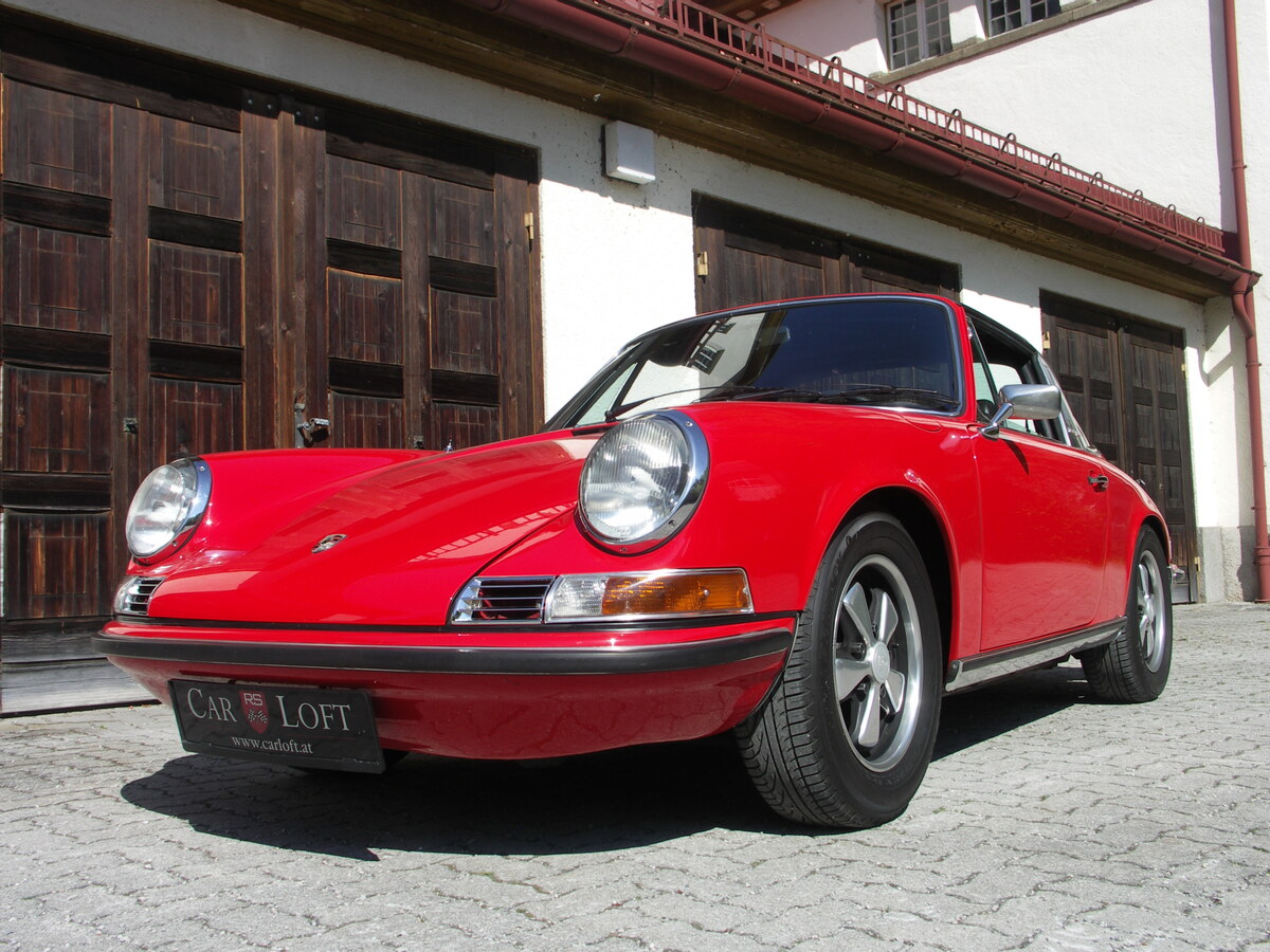 Bild 37 37 vom Fahrzeug-Verkaufsinserat Porsche 911 E Targa Sportomatic 1971 Targa, Einspritzmotor und Sportomatic - wohl die angenehmste Variante einen fruehen 911 zu fahren.