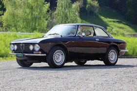Alfa Romeo 1600 GT Junior (1973) Alfa Romeo 1600 GT Junior (1973)