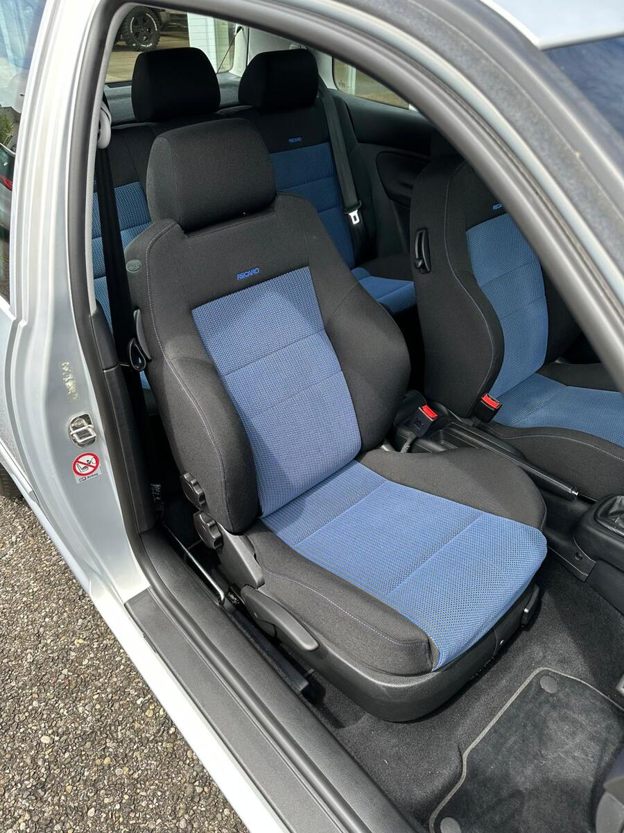 Bild 4 11 vom Fahrzeug-Verkaufsinserat VW Golf GTI 1999 Golf GTI in Top-Zustand, wenig km, lueckenlose Service-Historie, Handschalter.
