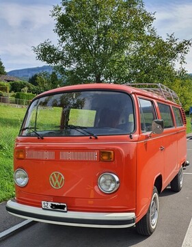 VW T2b (1974) VW T2b (1974)