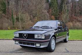 Bild 2 von Inserat Alfa Romeo Giulietta 2.0 Turbodelta 1984